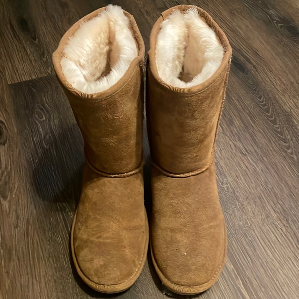 Minnetonka boots, SOFT Size 10